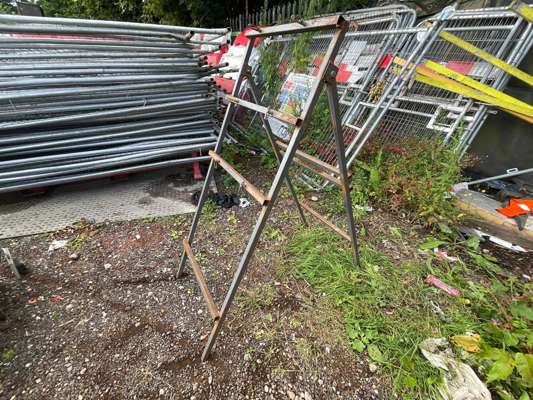 Bay of Road Sign Quickfit A-Frames as Lotted - photo 1
