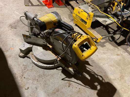 DeWalt Sliding Mitre Saw 240V - photo 1