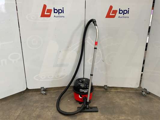 Numatic HVR200-11 Henry 200 620W Vacuum Cleaner 240V