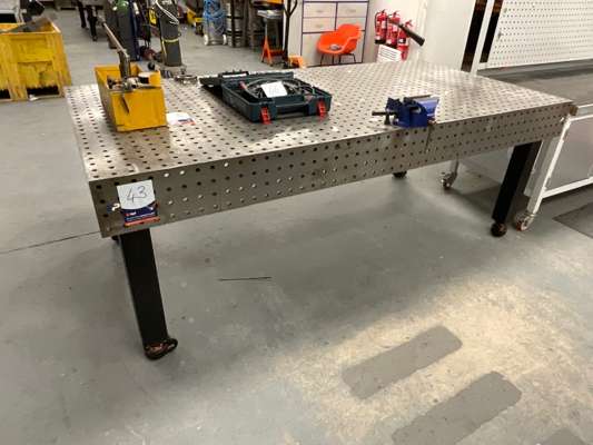 TP Mobile Metal Welding Table with Clarke Vice