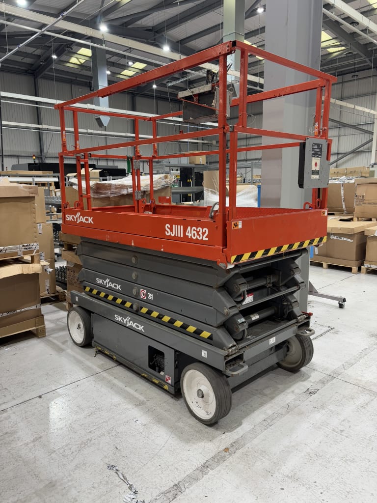 2019 Skyjack SJ III 4632 Mobile Electric Scissor Lift