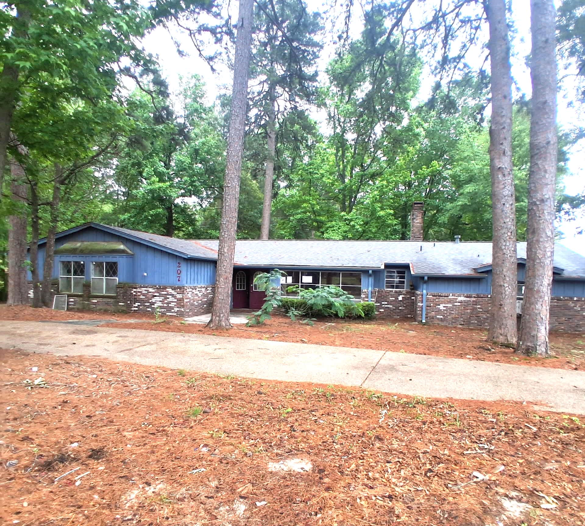 HUD Home — 207 Wildwood Dr, Texarkana, TX 75501