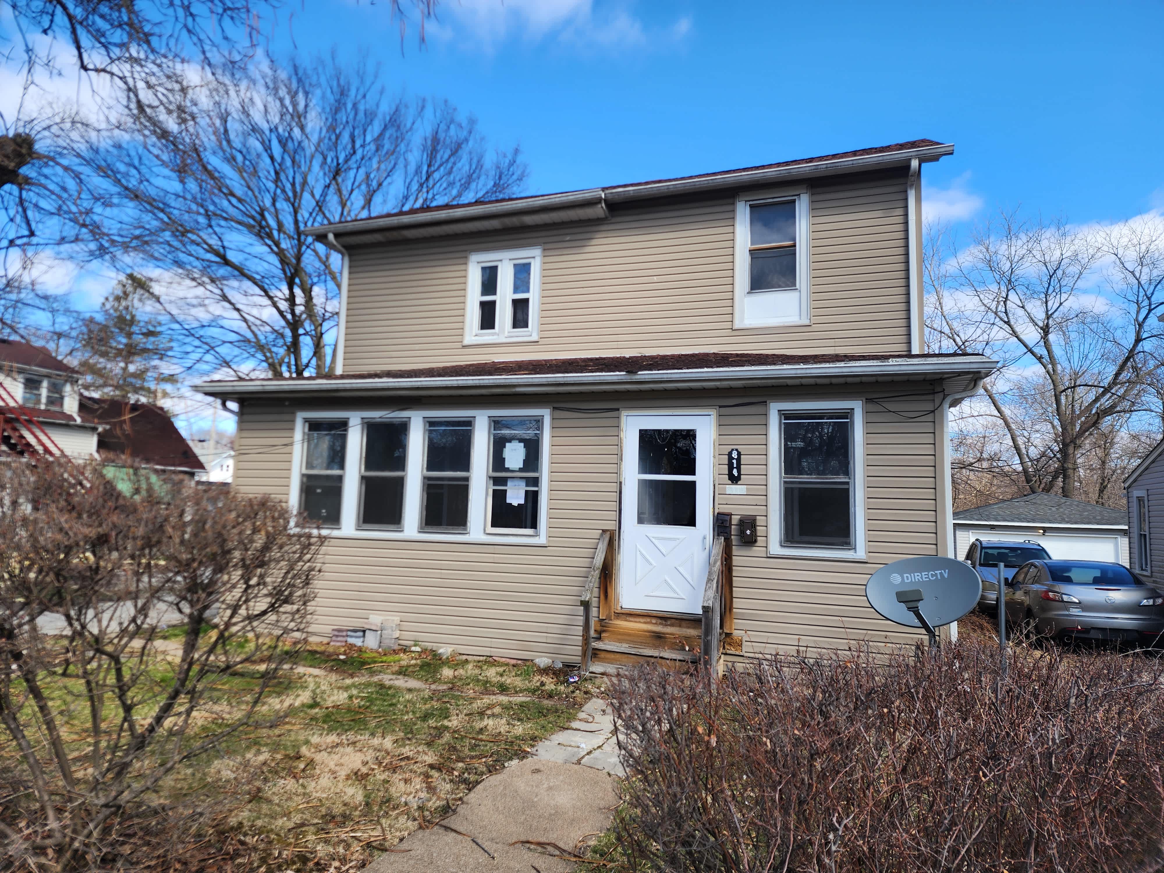 HUD Home β 814 Clarke Ave, Waukegan, IL 60085