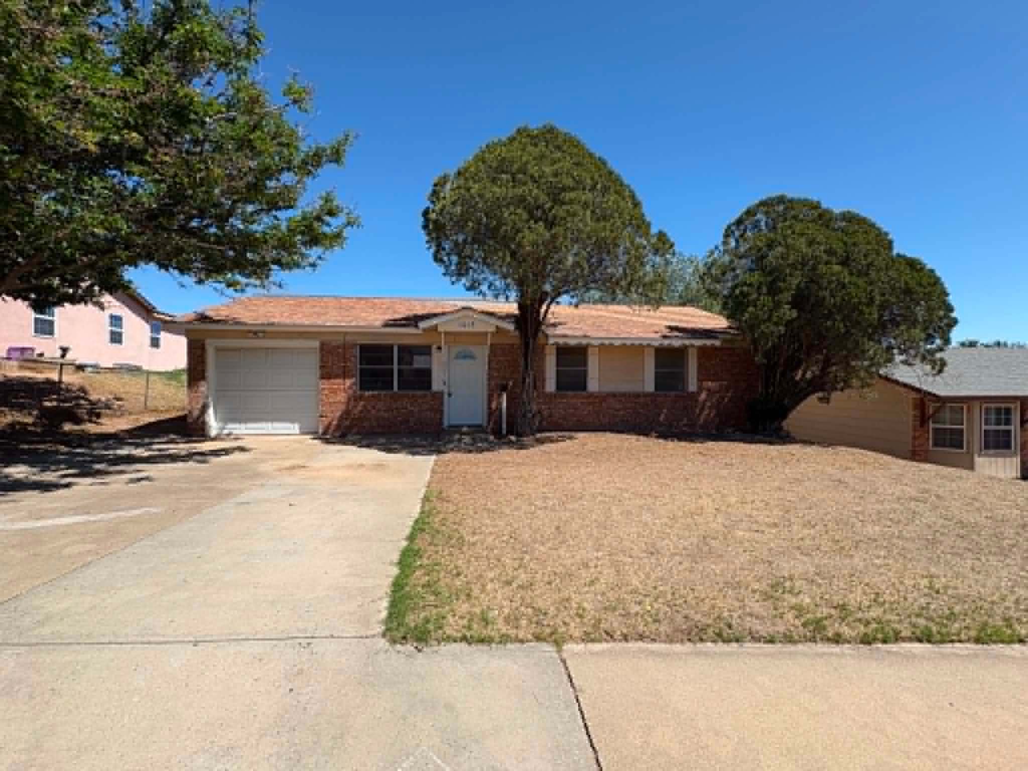 HUD Home — 1015 Pecan St, Amarillo, TX 79107