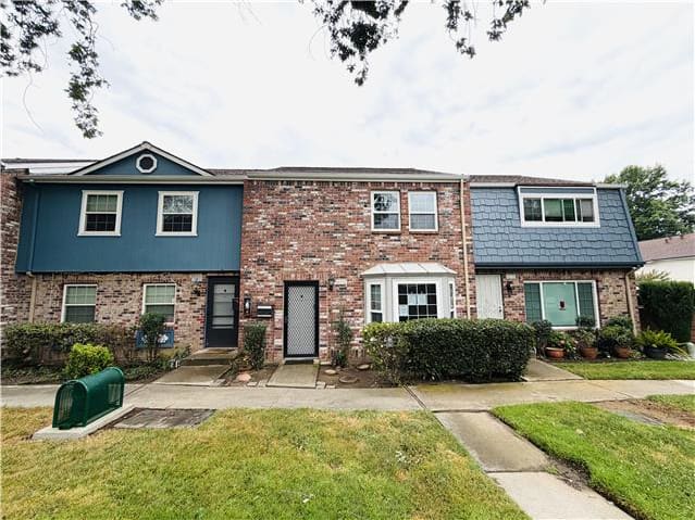 HUD Home β 4032 Oak Villa Cir, Carmichael, CA 95608