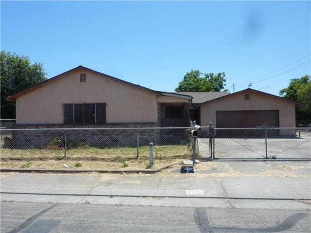 HUD Home — 1420 Michael Ave, Stockton, CA 95206
