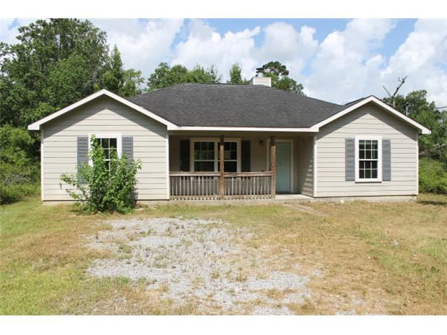HUD Home β 4715 Finch Rd, Orange, TX 77632