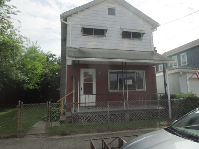 HUD Home — 27 Russell St, Edwardsville, PA 18704
