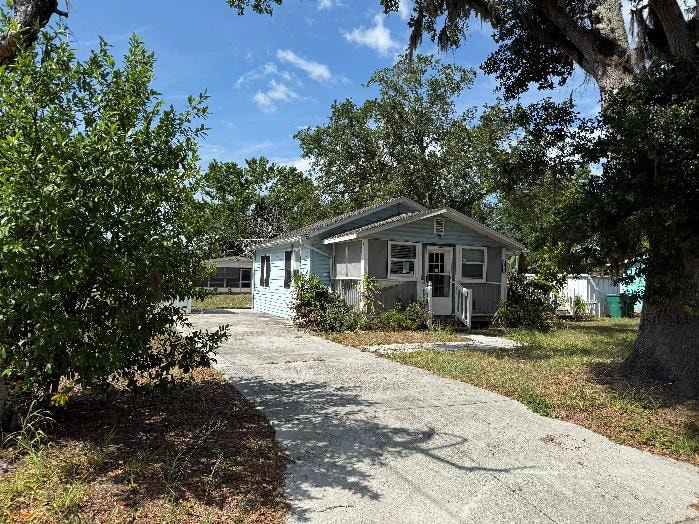 HUD Home — 1810 9th St W, Palmetto, FL 34221