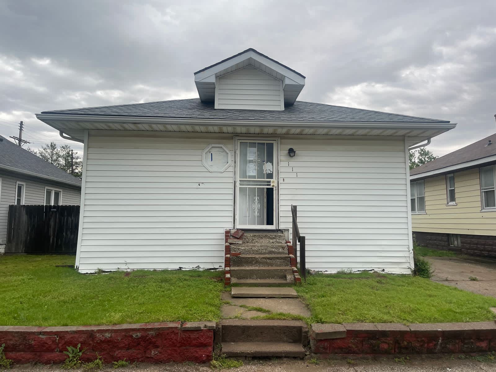 HUD Home — 111 Kingshighway, East Alton, IL 62024