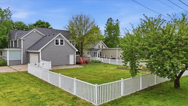 HUD Home — 302 3rd St W, Hastings, MN 55033 - photo 1