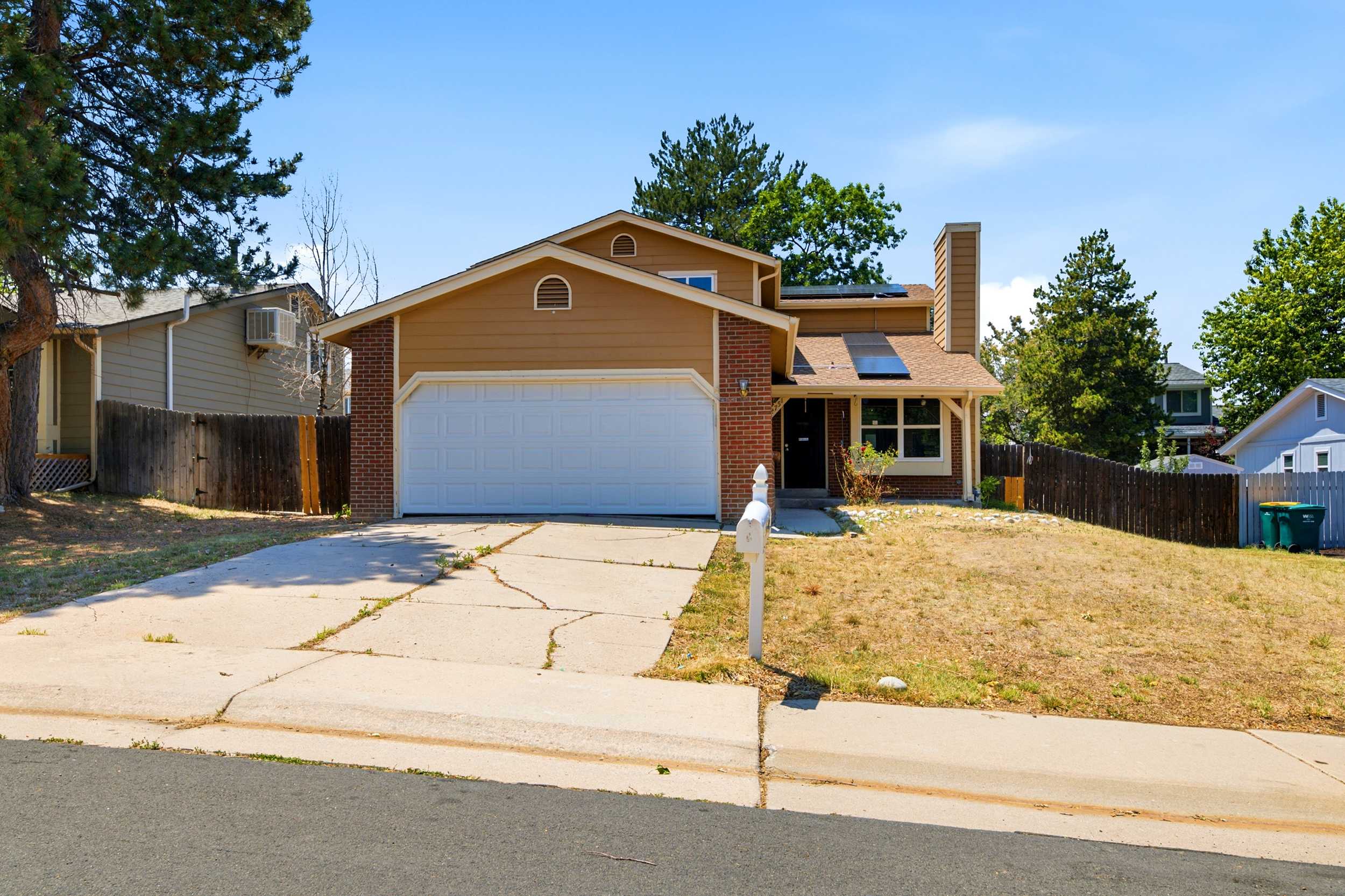 HUD Home — 2751 S Salida Way, Aurora, CO 80013 - photo 1