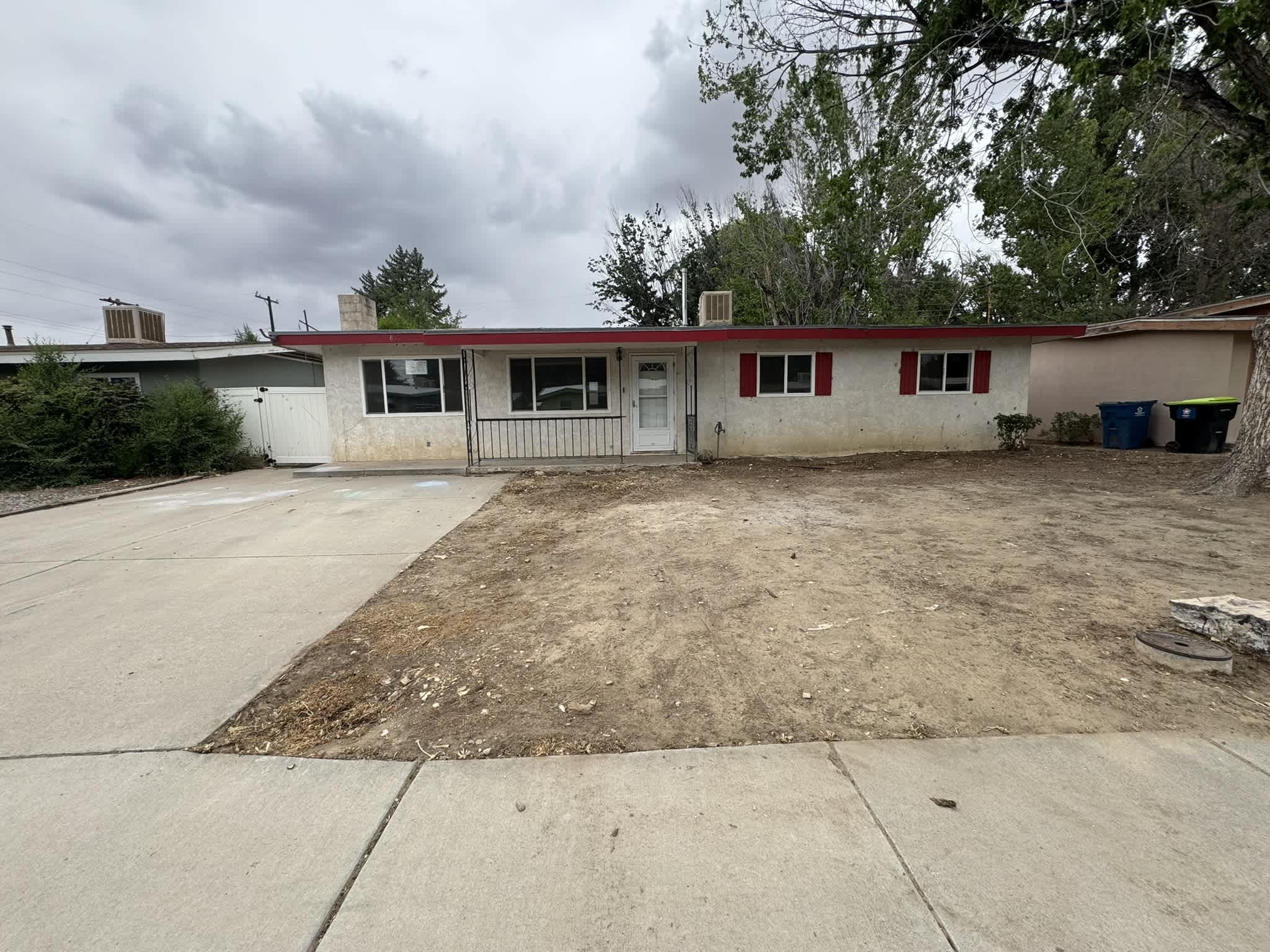 HUD Home — 811 N Hare Street, Bloomfield, NM 87413 - photo 1