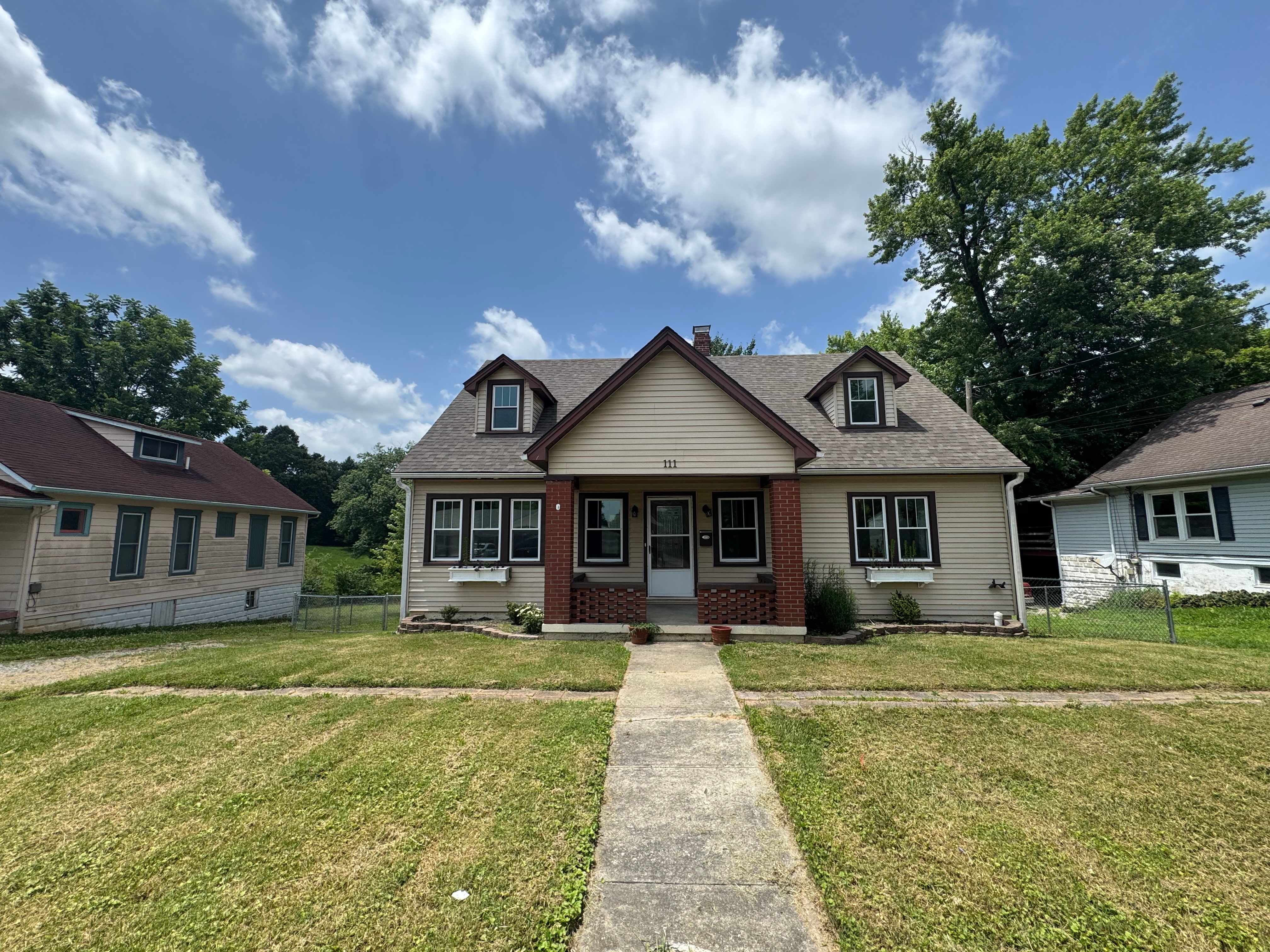 HUD Home — 111 Highland Avenue, Vine Grove, KY 40175 - photo 1