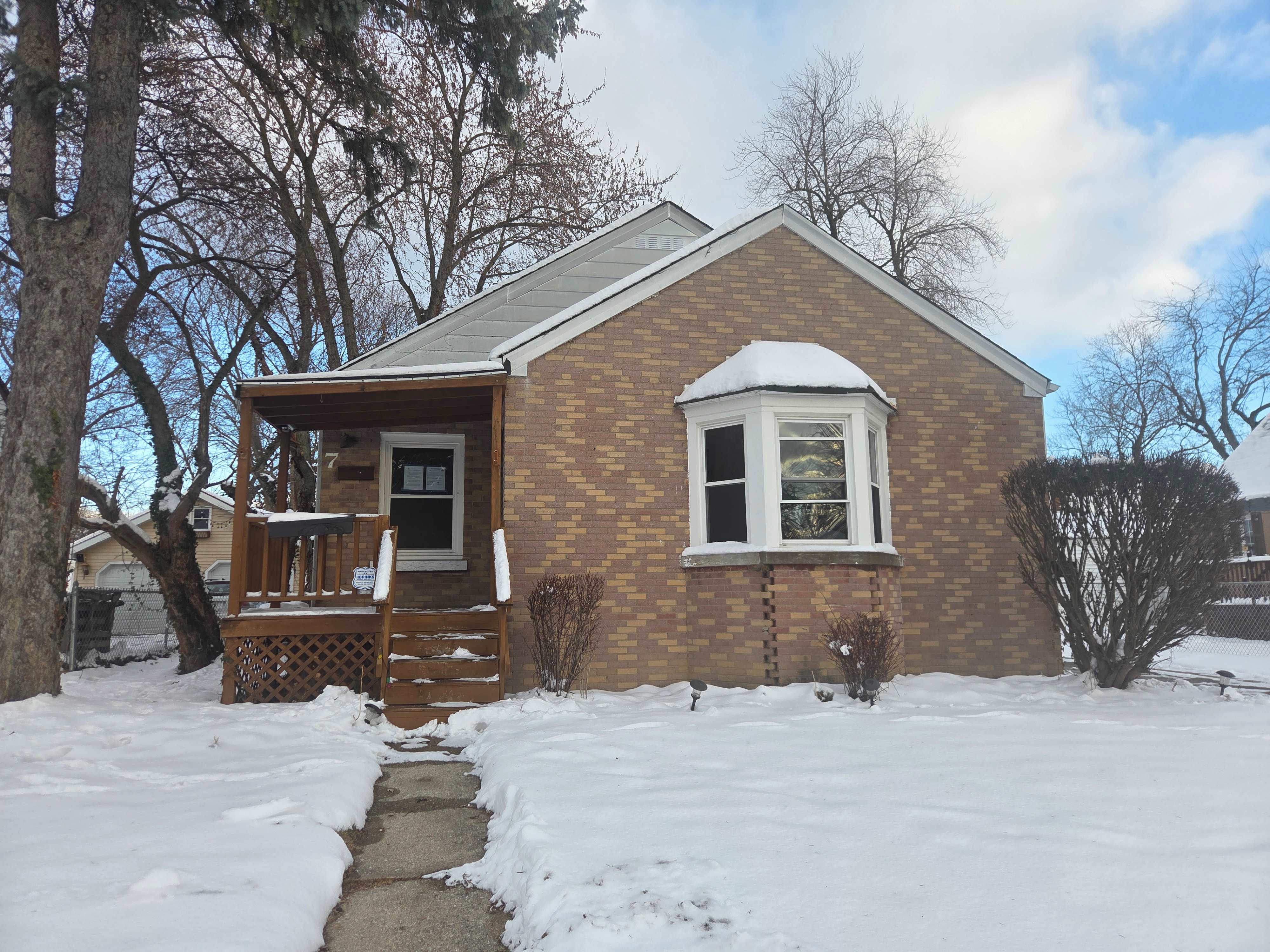 HUD Home — 7 Beverly Blvd, Hobart, IN 46342 - photo 1