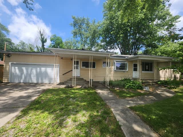 HUD Home — 3302 Newton Rd, Commerce Township, MI 48382 - photo 1