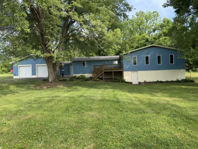 HUD Home — 163 Warren Dr., Big Stone Gap, VA 24219 - photo 1