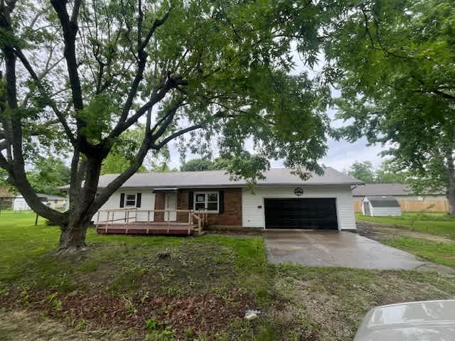 HUD Home — 125 N Church St, Ludlow, IL 60949 - photo 1