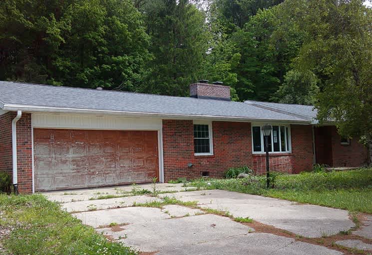 HUD Home — 7398 N Prairie Rd, Springport, IN 47386 - photo 1