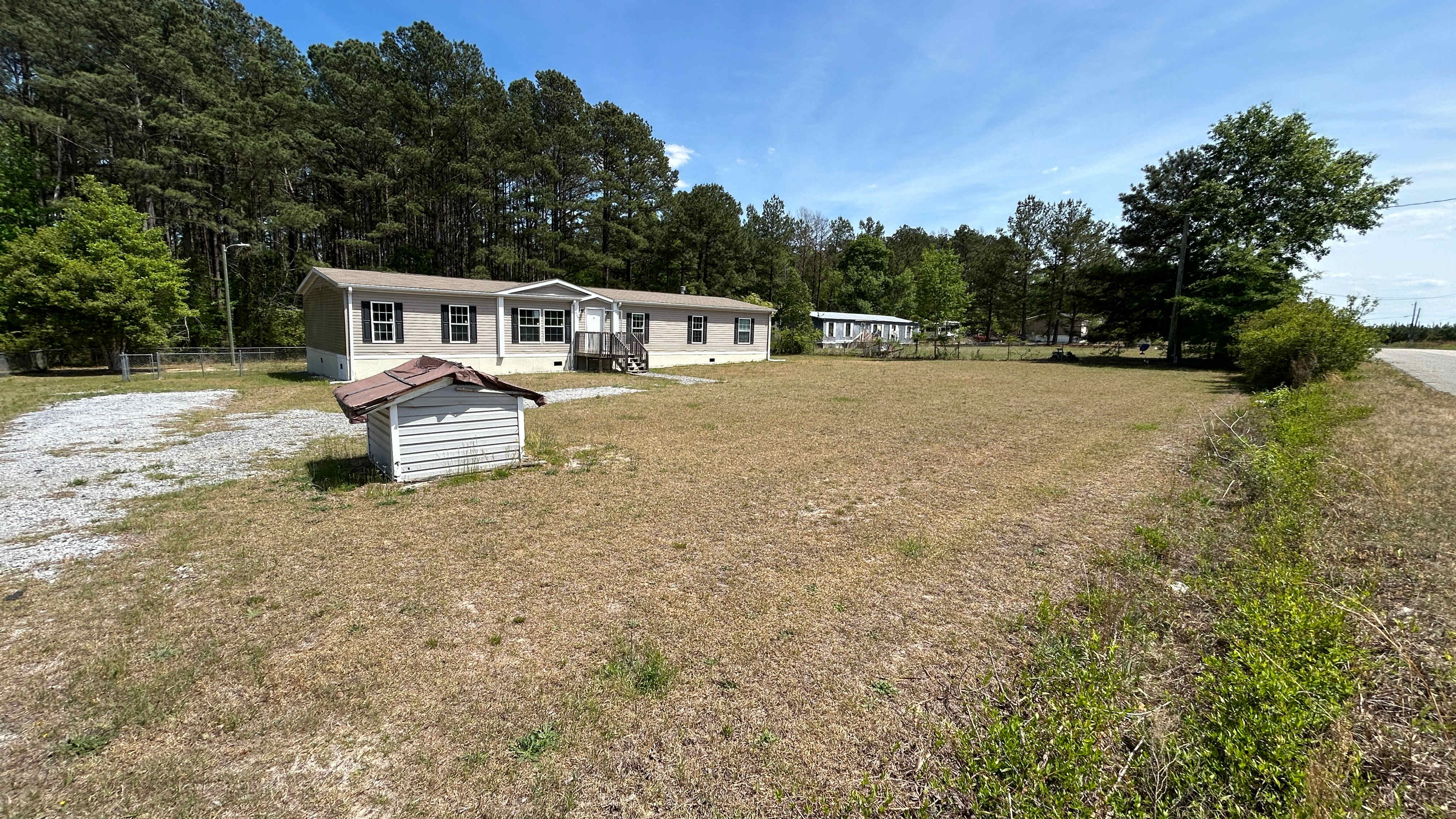 HUD Home — 1625 Hannah Pond Rd, Mcbee, SC 29101 - photo 1