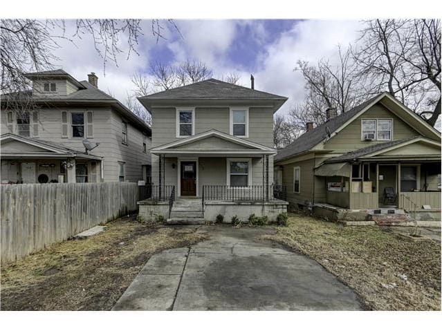 HUD Home — 113 N White Ave, Kansas City, MO 64123 - photo 1