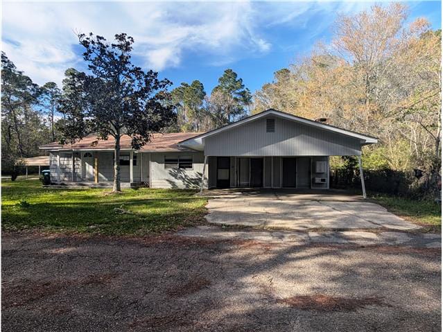 HUD Home — 5810 30th St, Gulfport, MS 39501 - photo 1