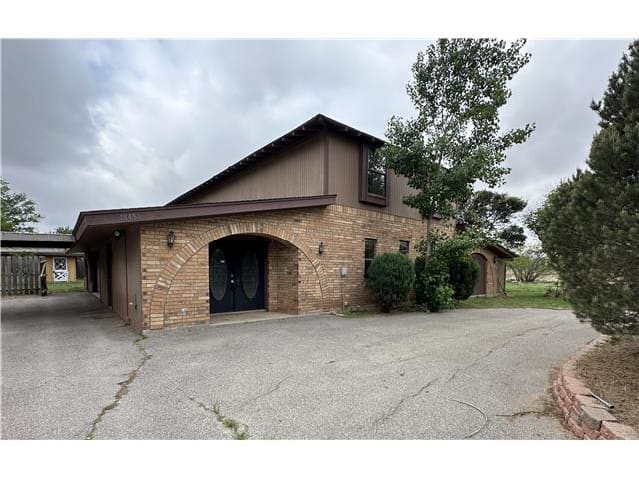 HUD Home — 18486 E 1270 Rd, Sayre, OK 73662 - photo 1
