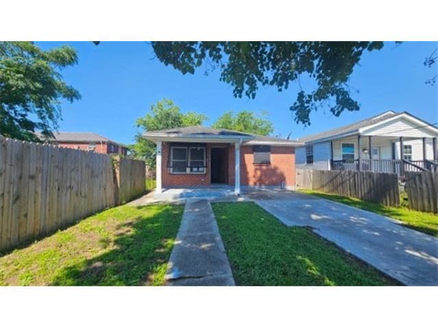 HUD Home — 4116 Jumonville St, New Orleans, LA 70122 - photo 1