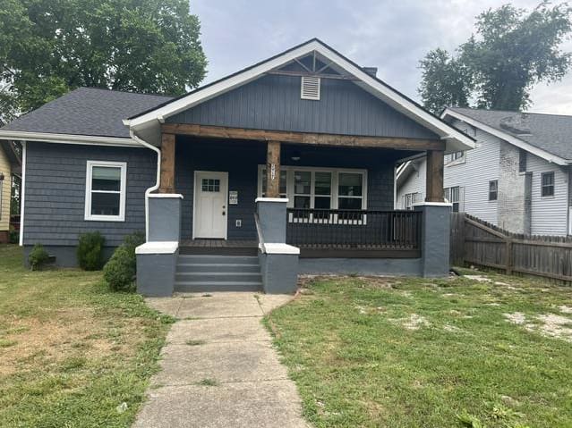 HUD Home — 2917 Linden Ave, Knoxville, TN 37914 - photo 1