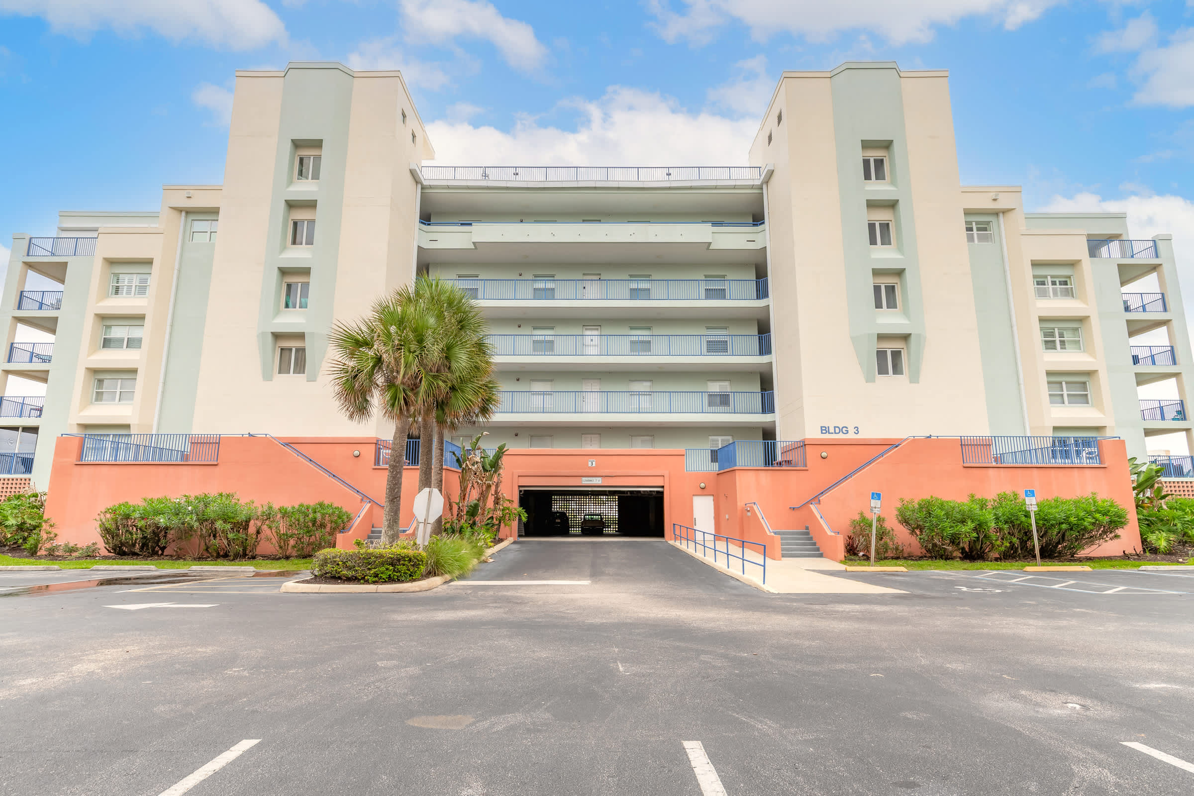 HUD Home — 5300 S Atlantic Ave Apt3605, New Smyrna Beach, FL 32169 - photo 1