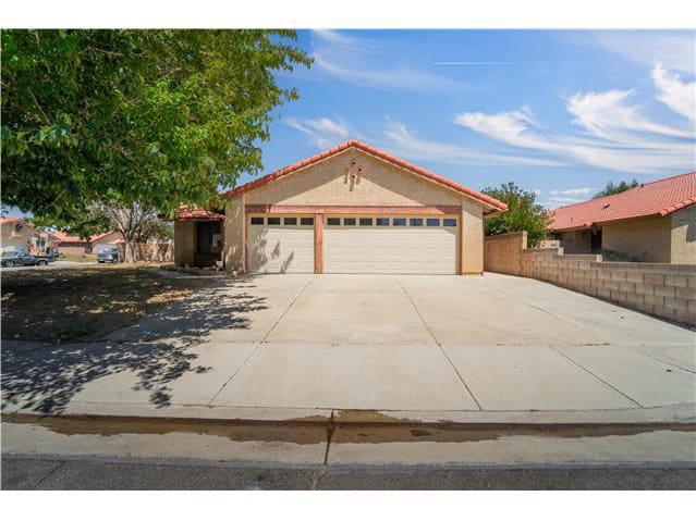 HUD Home — 37134 Calle Real, Palmdale, CA 93550 - photo 1