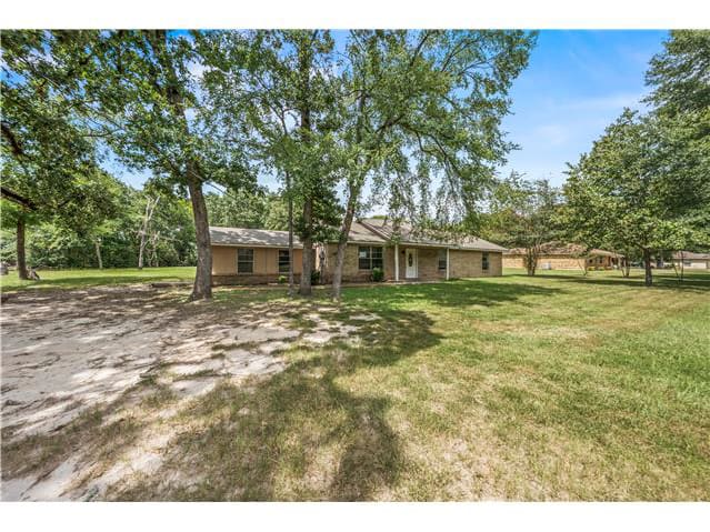 HUD Home — 21 Wood Lodge Dr, Huntsville, TX 77320 - photo 1