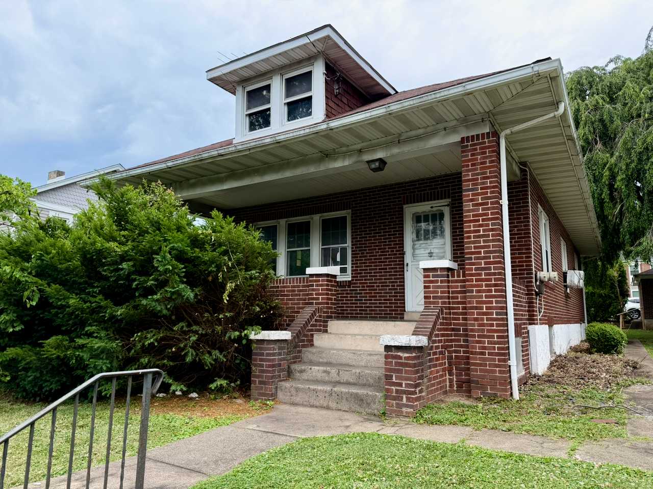 HUD Home — 67 W Schuylkill Rd, Pottstown, PA 19465 - photo 1