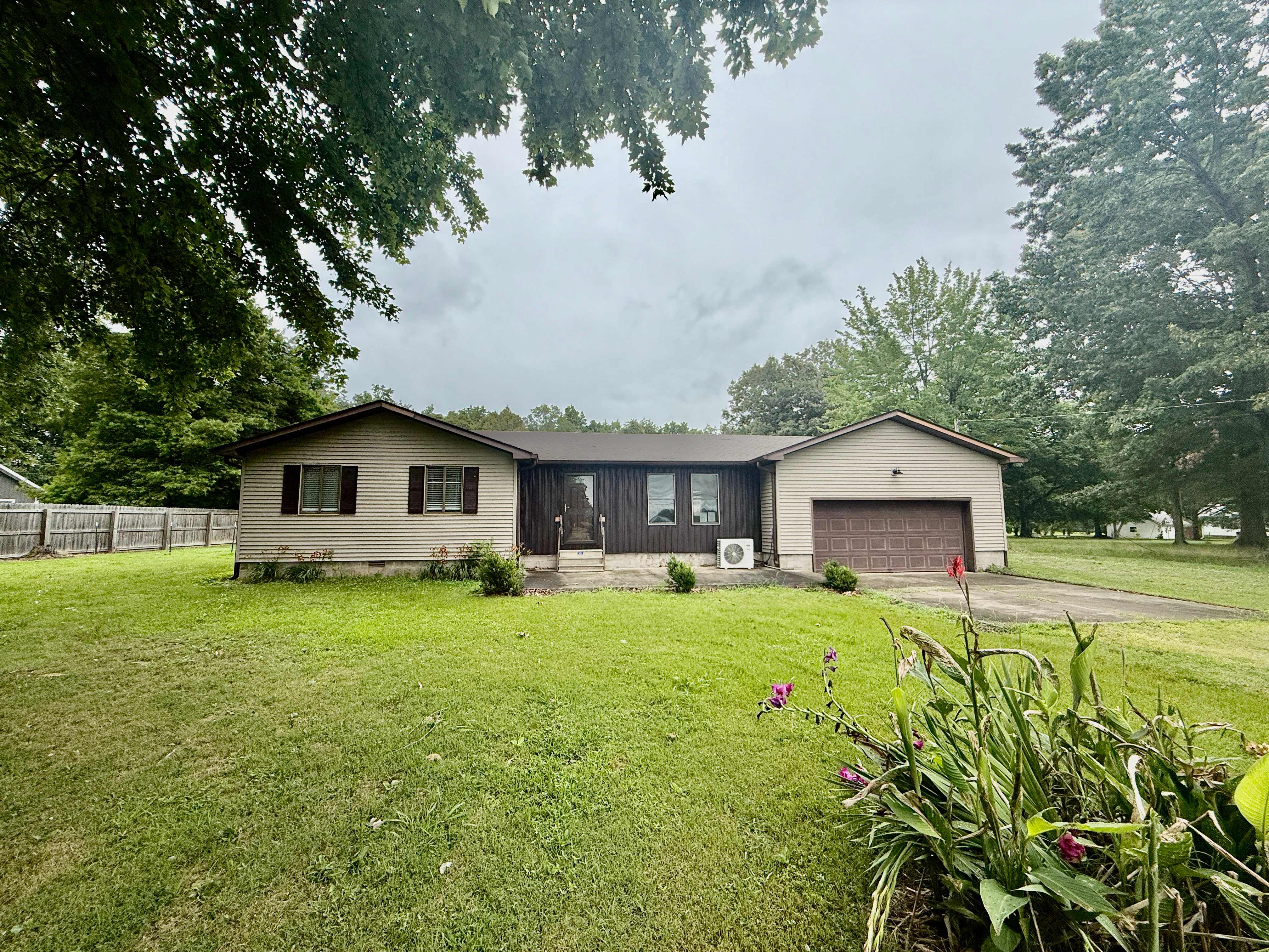 HUD Home — 2158 Us Hwy 68 W, Benton, KY 42025 - photo 1