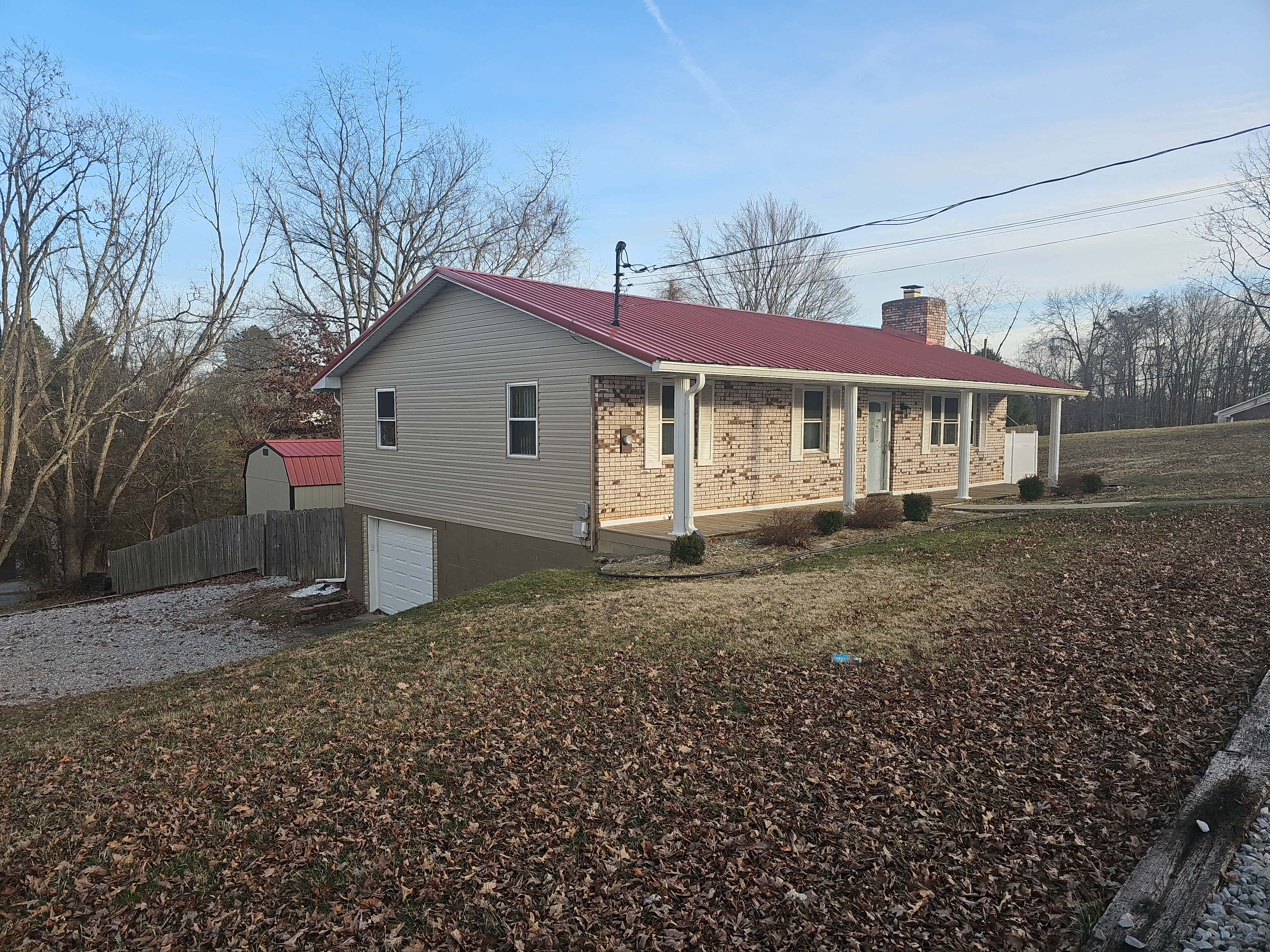 HUD Home — 1605 Tygart St, Parkersburg, WV 26101 - photo 1