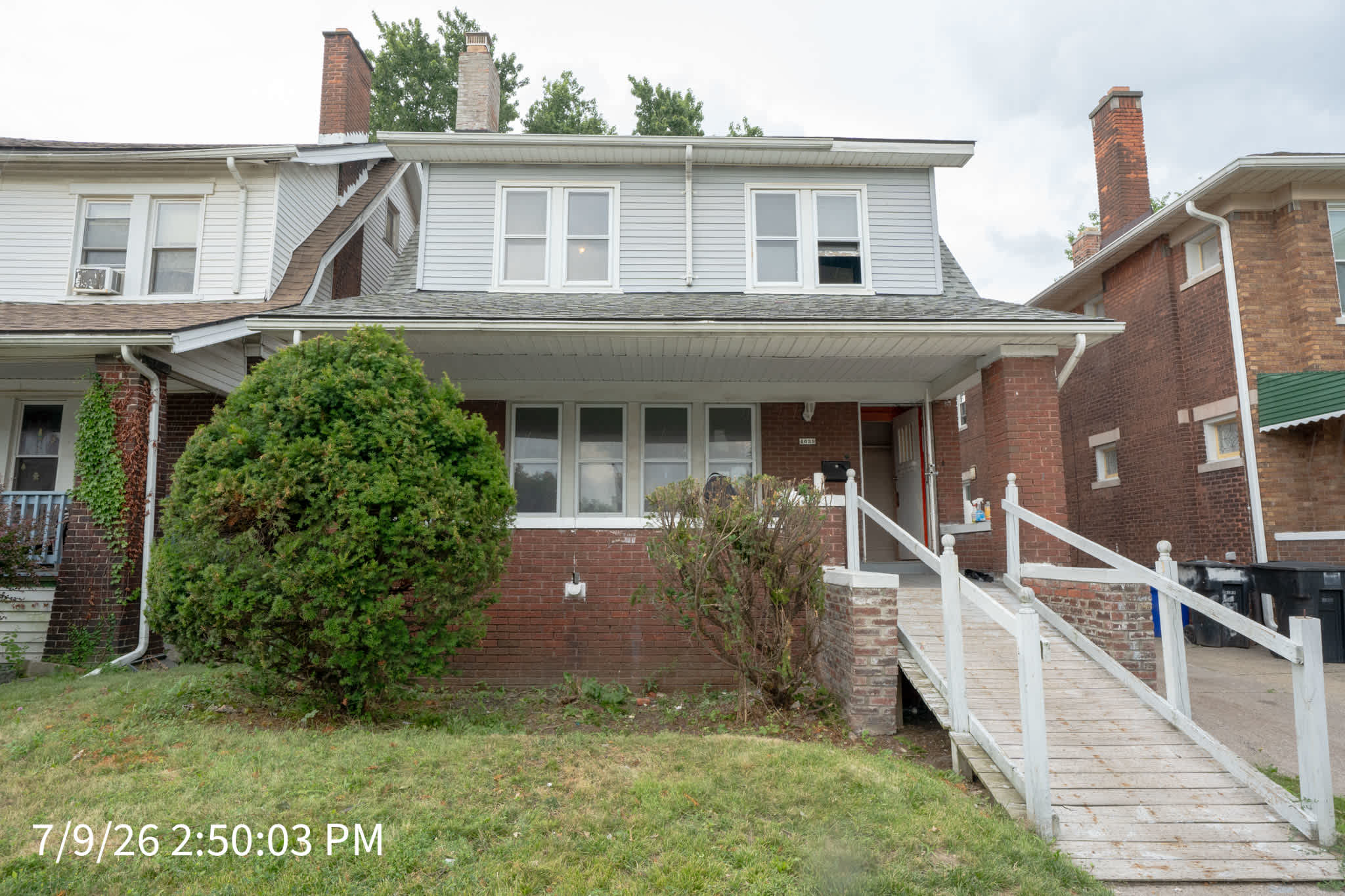 HUD Home — 4039 Gladstone St, Detroit, MI 48204 - photo 1