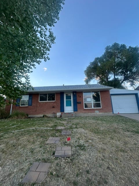 HUD Home — 75 Hanson Ln, Pueblo, CO 81001 - photo 1