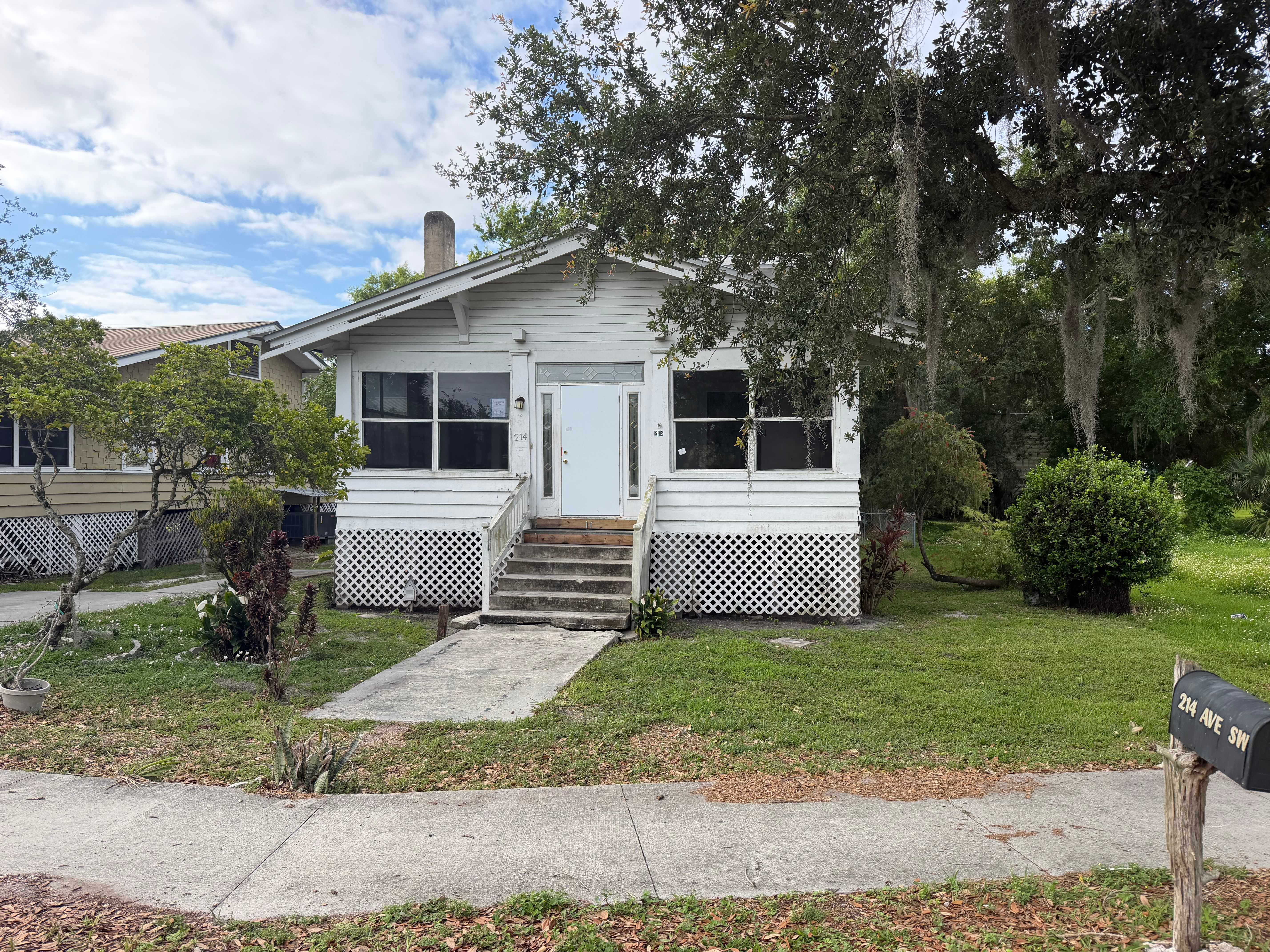HUD Home — 214 Ave K SW, Moore Haven, FL 33471 - photo 1
