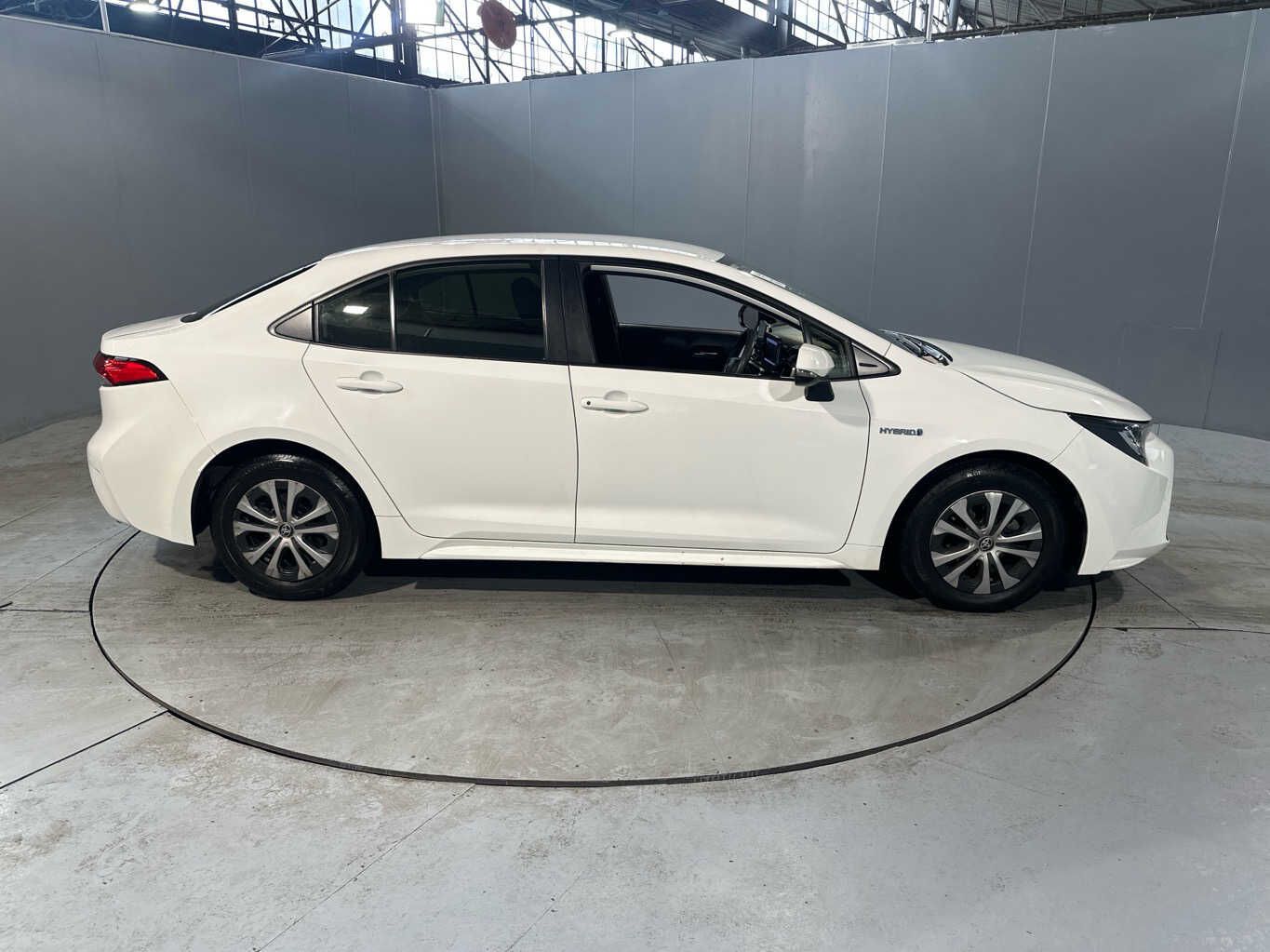 2021 Toyota Corolla - photo 1