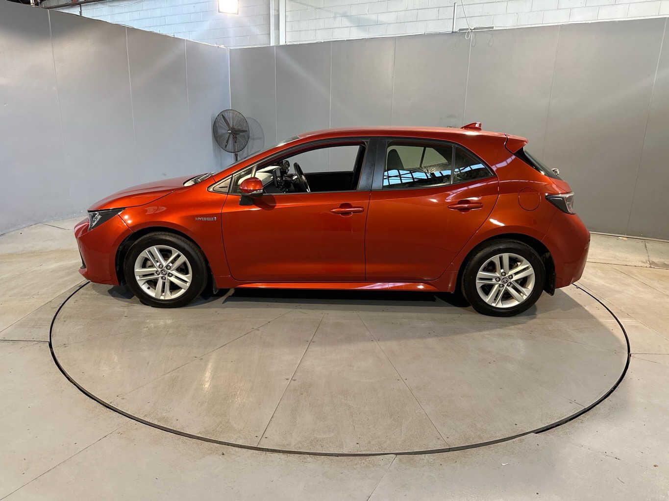2020 Toyota Corolla - photo 1