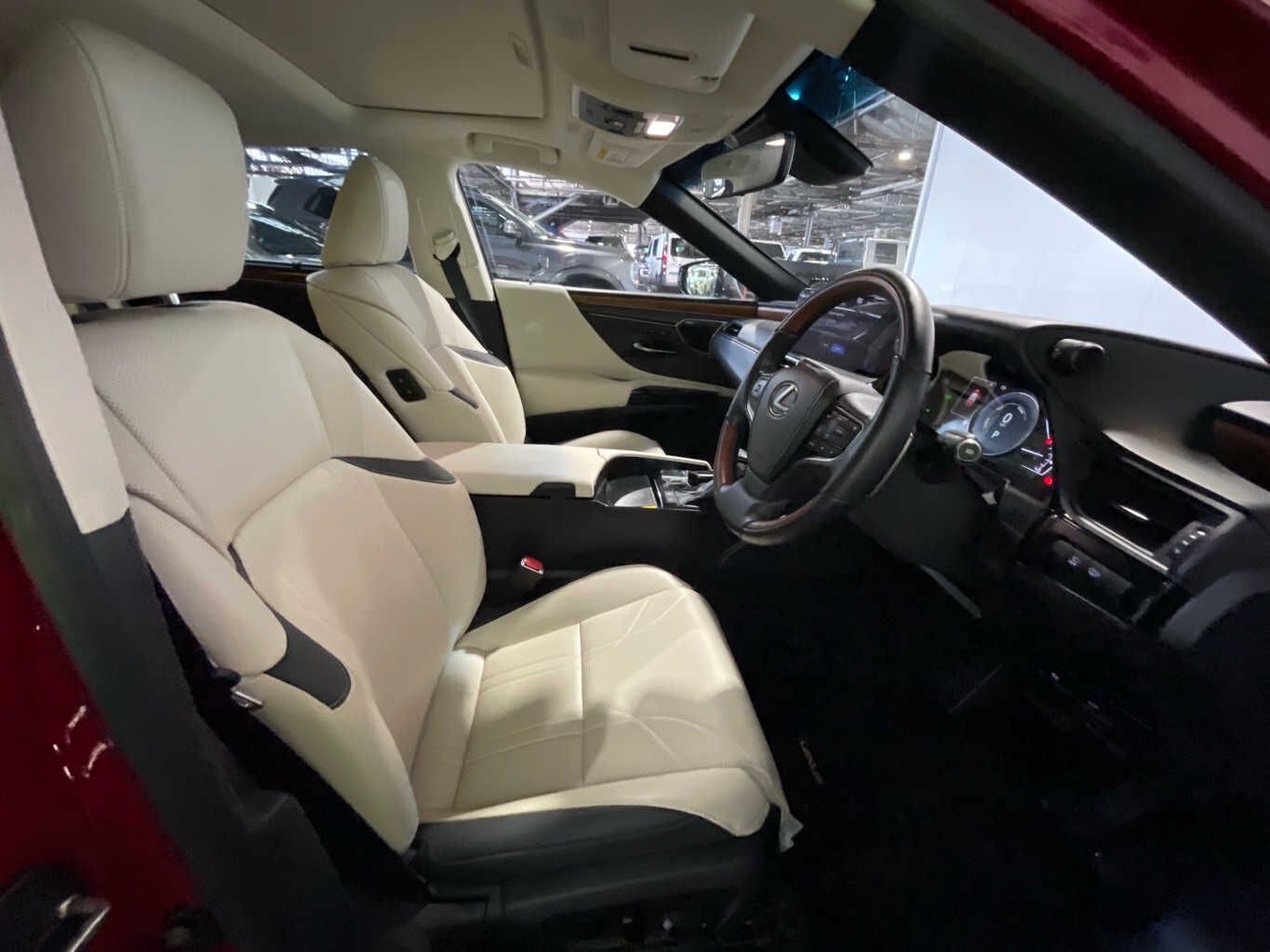 2023 Lexus ES - photo 1