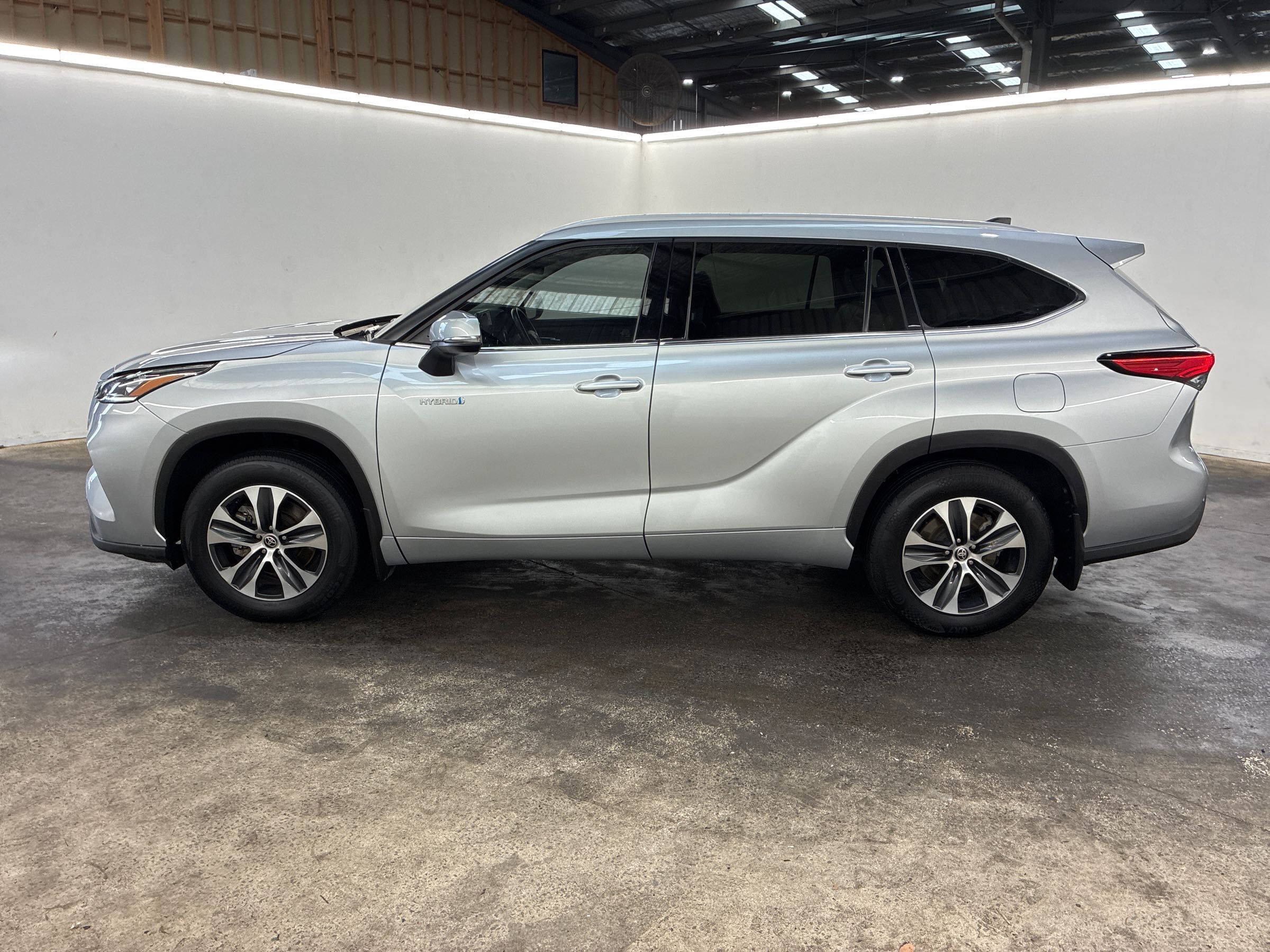2021 Toyota Kluger - photo 1