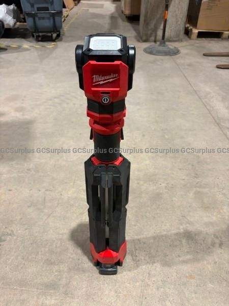 Milwaukee Rocket Dual Power Tower Light