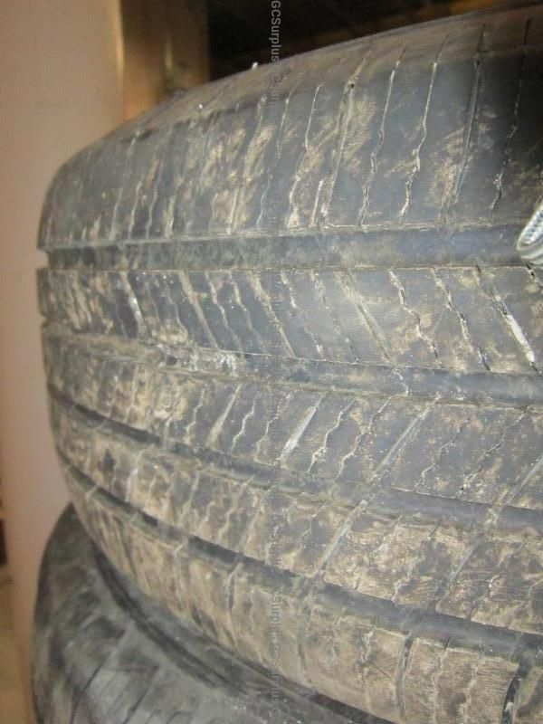Set of 4 Michelin 215/65R17 Tires