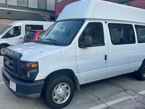 2013 Ford Econoline Wheelchair Van