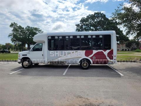 2013 Ford E-450 Econoline 15 Passenger Shuttle Bus