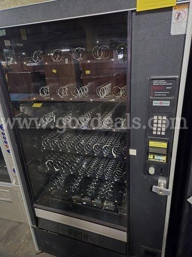 Crane 933D Snack Vending Machine