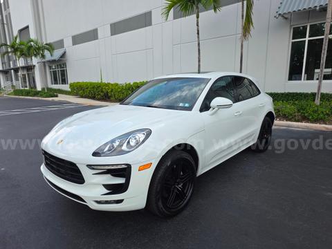 2015 PORSCHE MACAN 4D SUV 3.0L S