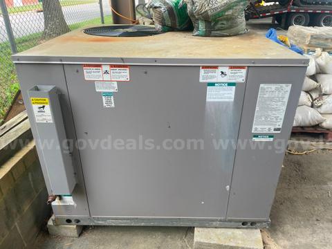 Rooftop HVAC Unit (Cool & Heat)