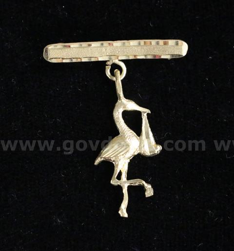 14K Yellow Gold Stork Design Pin, 1.9 Grams